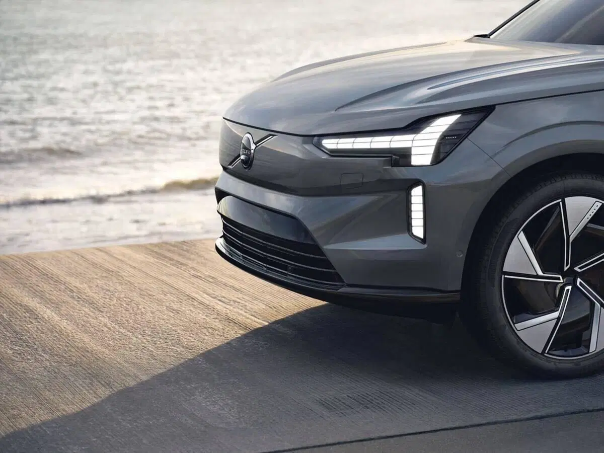 Scende in campo e le ha tutte contro: Nuova Volvo EX30 Top e Flop (2)