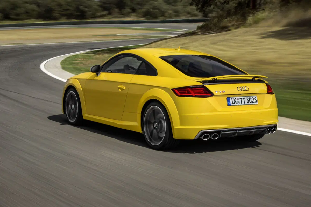 Audi TTS Coupé (2014-->>) (12)