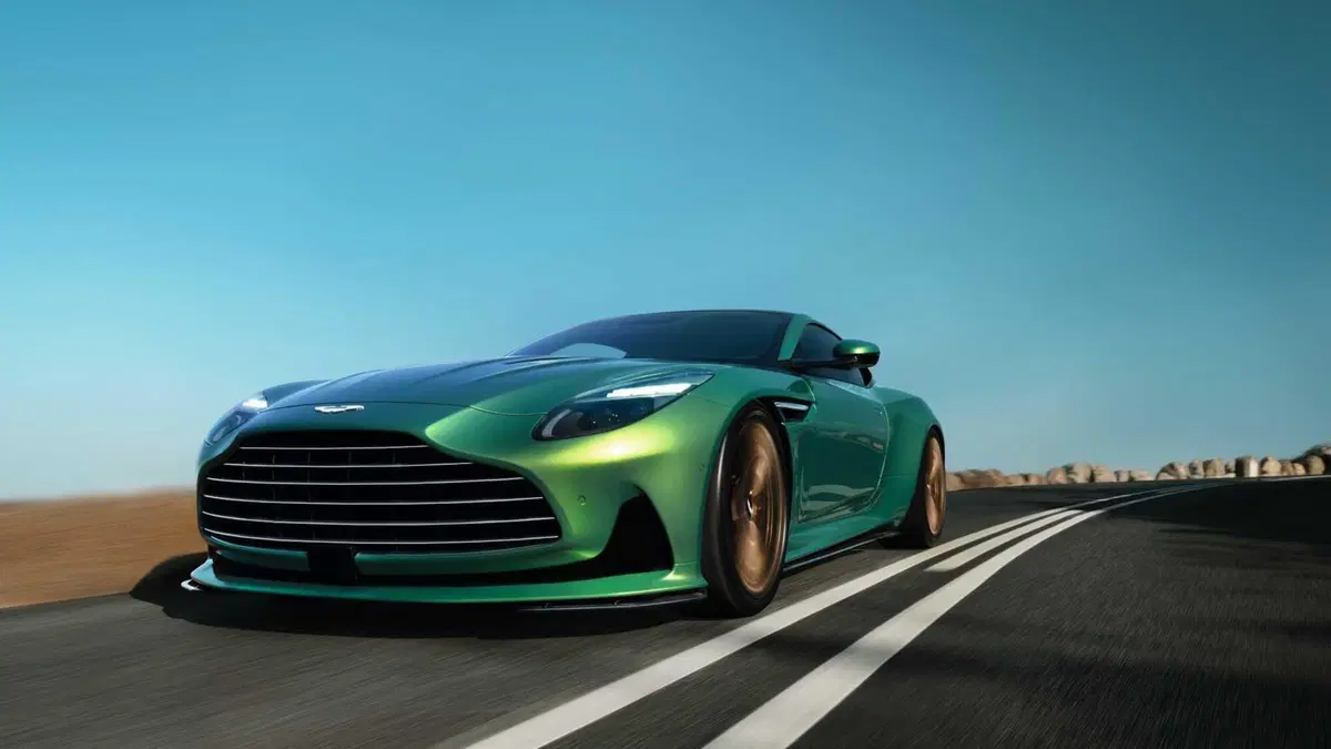 Aston Martin DB12 DB12 Coupe 4.0 V8 auto (3)
