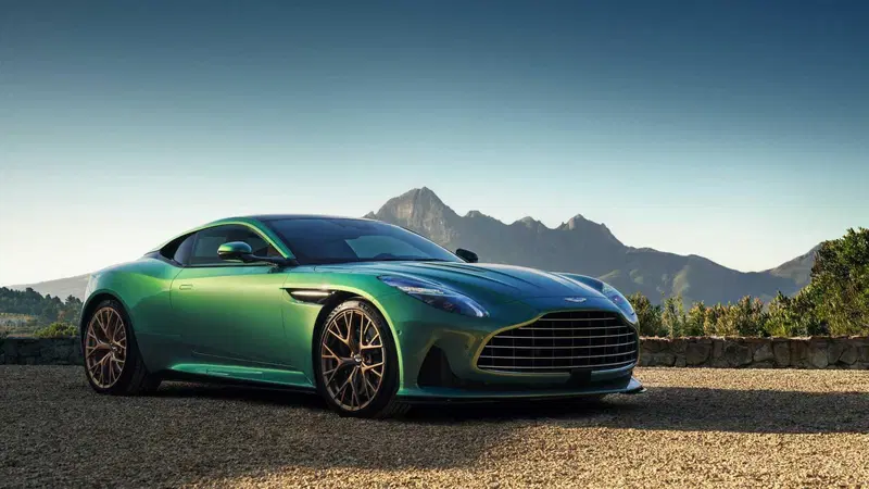 Aston Martin DB12 (2023-->>)