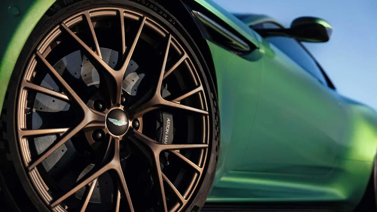 Aston Martin DB12 DB12 Coupe 4.0 V8 auto (26)