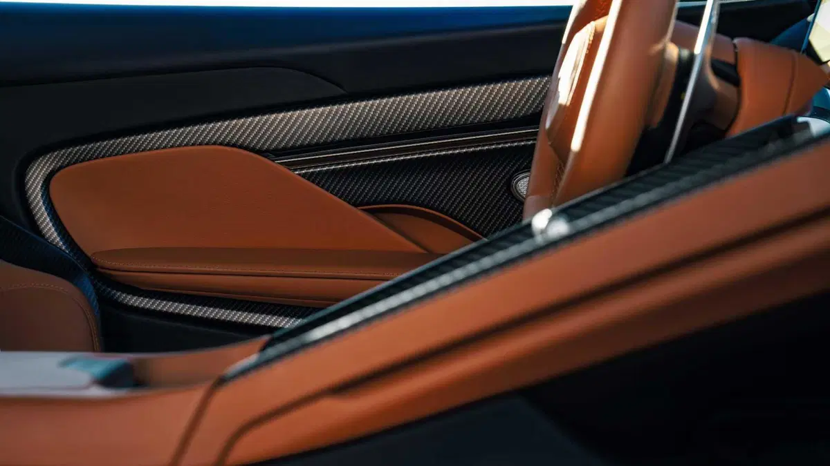 Aston Martin DB12 DB12 Coupe 4.0 V8 auto (28)
