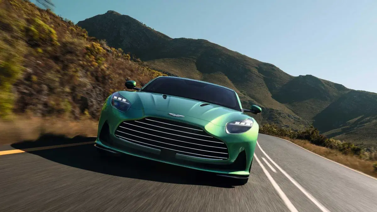 Aston Martin DB12 DB12 Coupe 4.0 V8 auto (8)