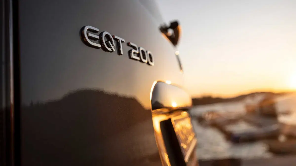 Mercedes-Benz EQT (16)