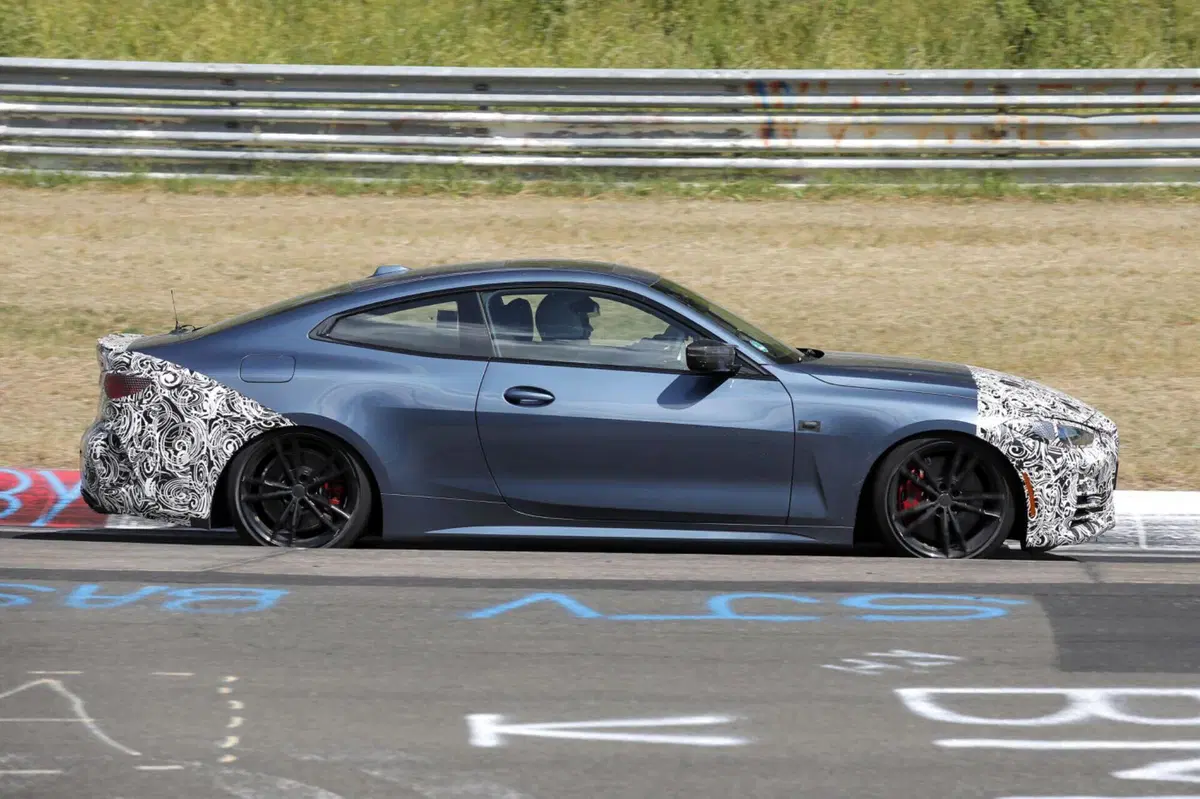 BMW Serie 4 e M4 2023, in arrivo il nuovo facelift [Foto Spia] (6)