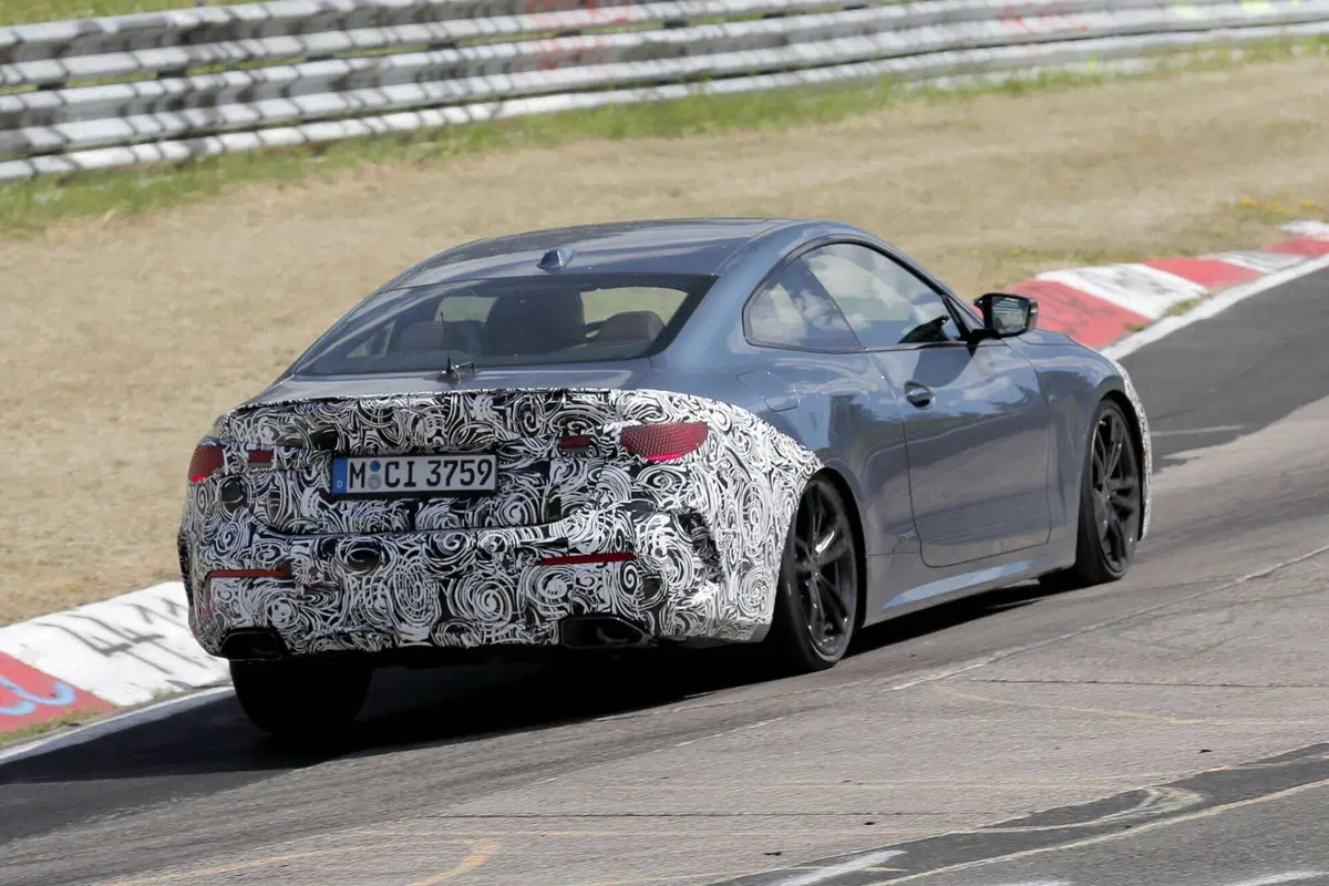 BMW Serie 4 e M4 2023, in arrivo il nuovo facelift [Foto Spia] (5)