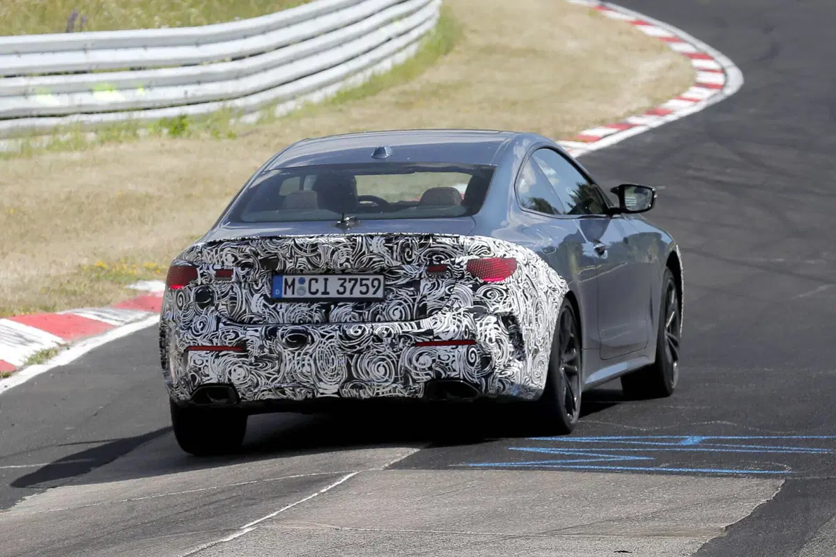 BMW Serie 4 e M4 2023, in arrivo il nuovo facelift [Foto Spia] (7)