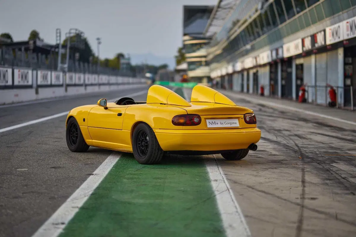 Gorgona fa la barchetta NM+ biposto, su base Mazda MX-5 (9)