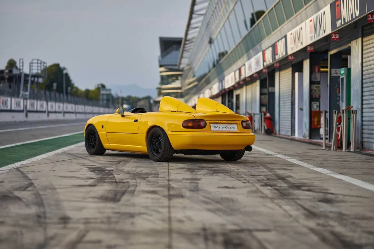 Gorgona fa la barchetta NM+ biposto, su base Mazda MX-5 (7)