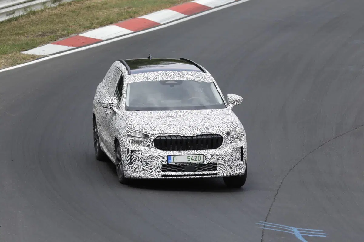 Skoda Kodiaq: arriva nel 2024, ecco la nuova generazione [Foto Spia] (10)