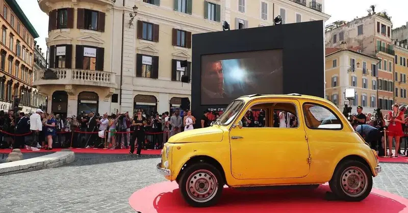 Abarth 500 elettrica protagonista all'anteprima di Mission: Impossible - Dead Reckoning Part One 