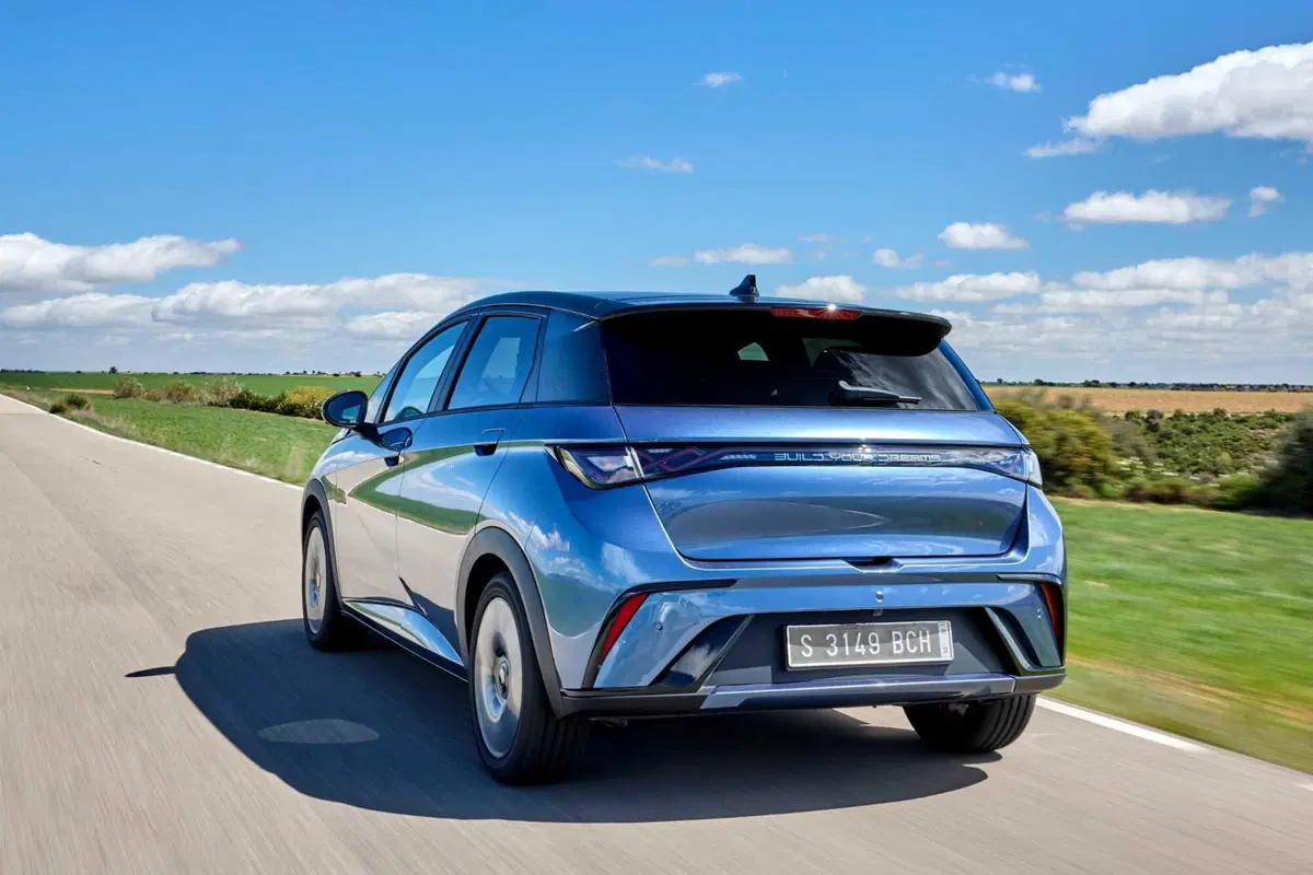 BYD Dolphin: il crossover cinese si presenta sul mercato europeo (36)