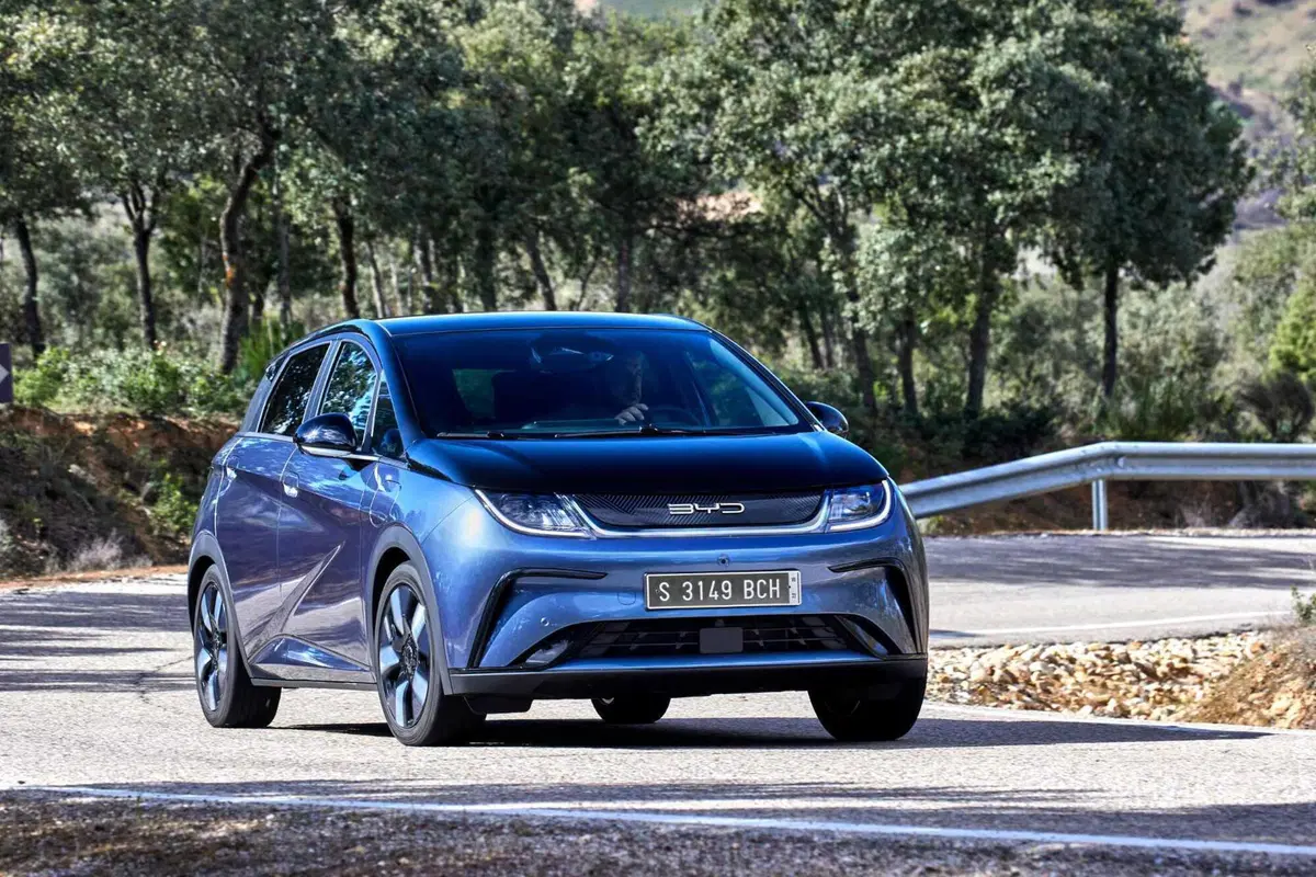 BYD Dolphin: il crossover cinese si presenta sul mercato europeo (47)