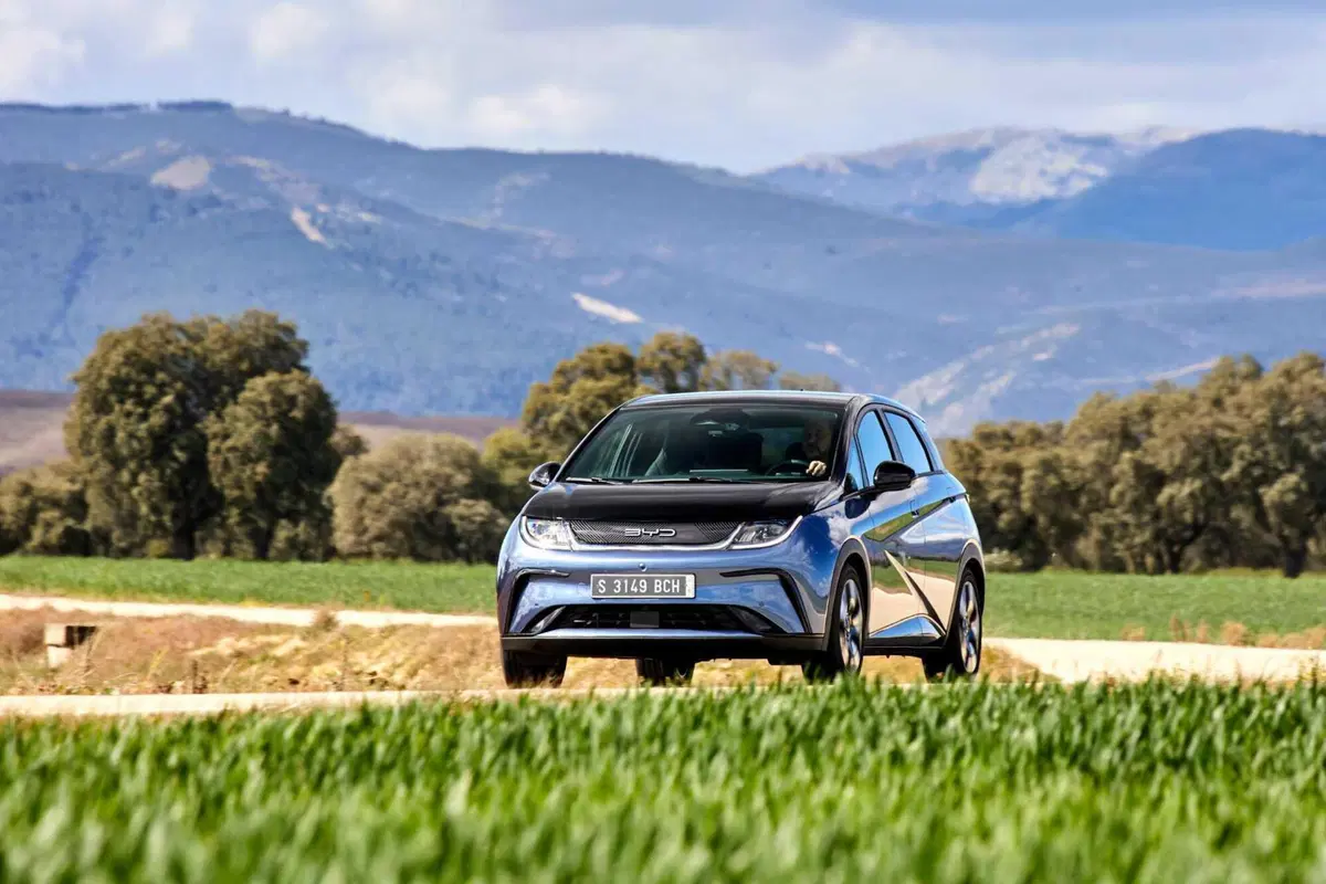 BYD Dolphin: il crossover cinese si presenta sul mercato europeo (48)