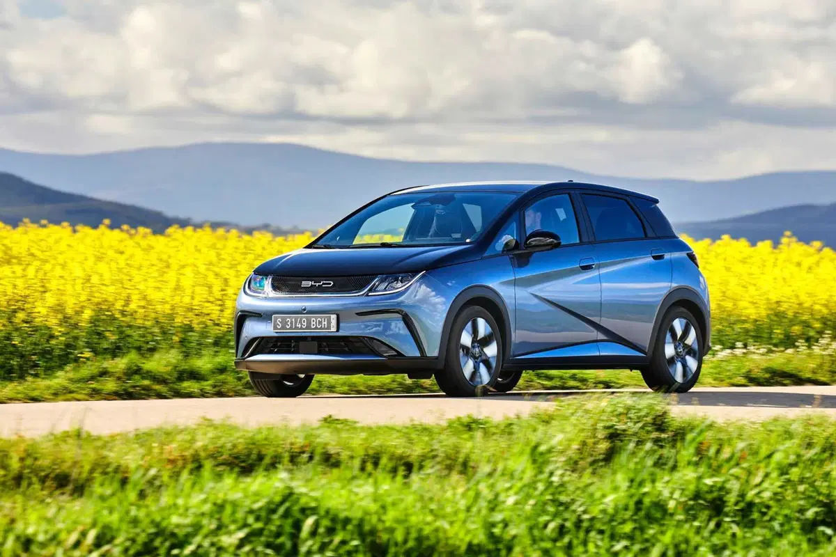 BYD Dolphin: il crossover cinese si presenta sul mercato europeo (51)