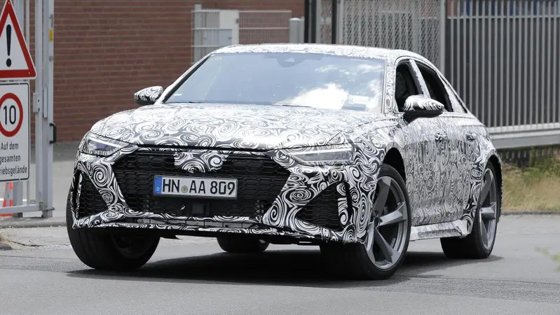 Audi RS7, la nuova generazione &egrave; in arrivo [Foto Spia]