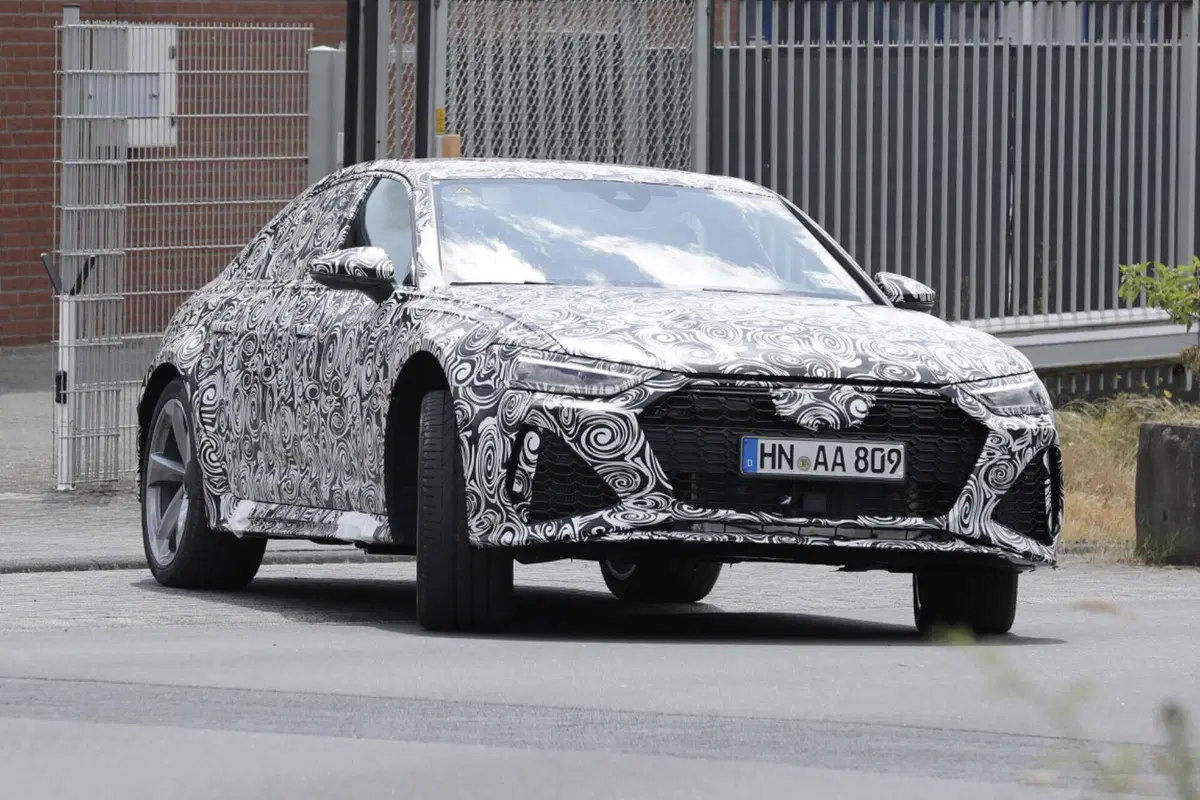 Audi RS7, la nuova generazione è in arrivo [Foto Spia] (4)