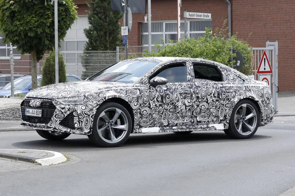 Audi RS7, la nuova generazione è in arrivo [Foto Spia] (6)