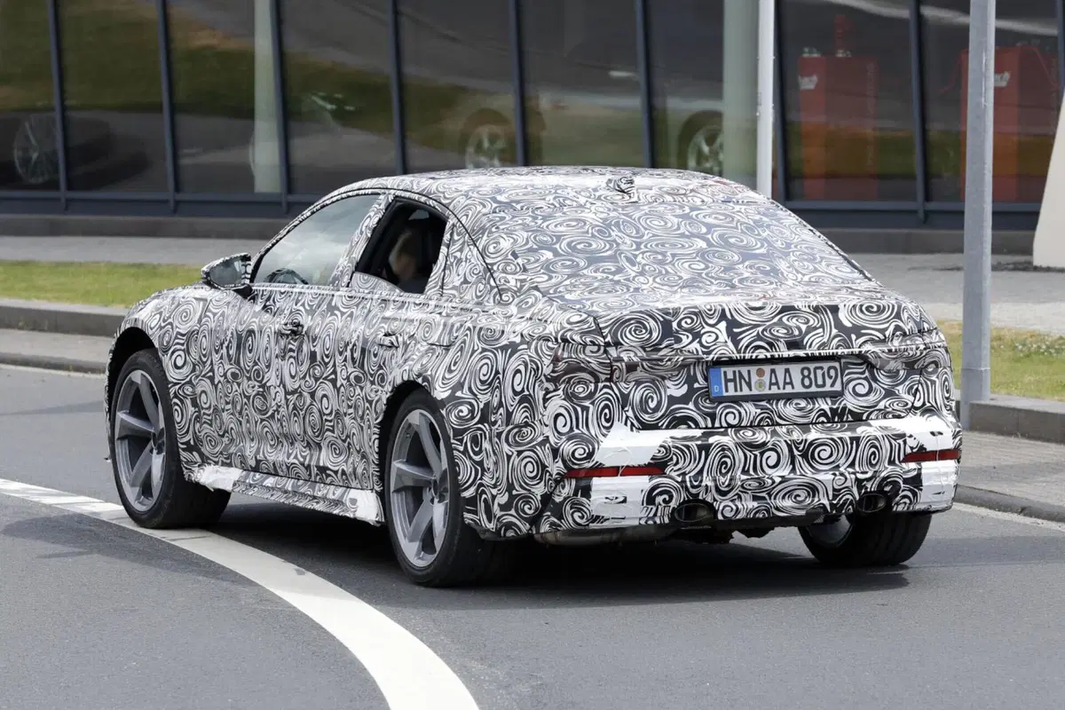 Audi RS7, la nuova generazione è in arrivo [Foto Spia] (7)