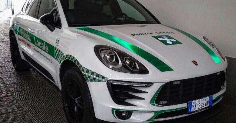 Una Porsche Macan per la Polizia locale di Robecco sul Naviglio