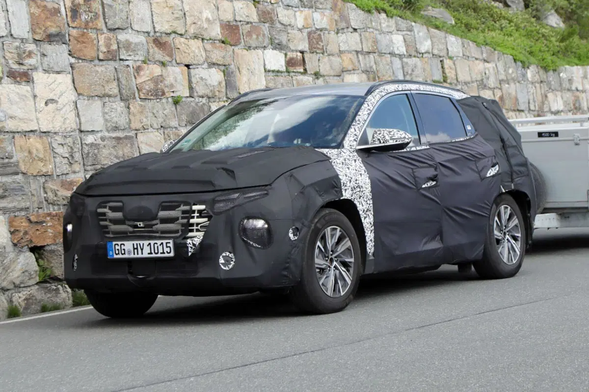 Hyundai Tucson, il nuovo facelift è in arrivo nel 2024 [Foto Spia] (3)