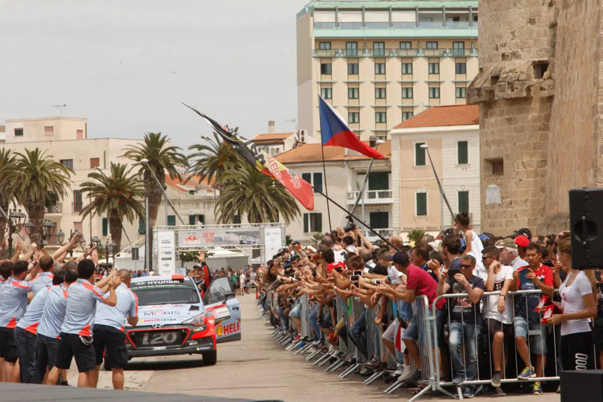 WRC16 Sardegna Italia, Marziani in Paradiso. Dedicato a Neuville (e a Hyundai) (4)