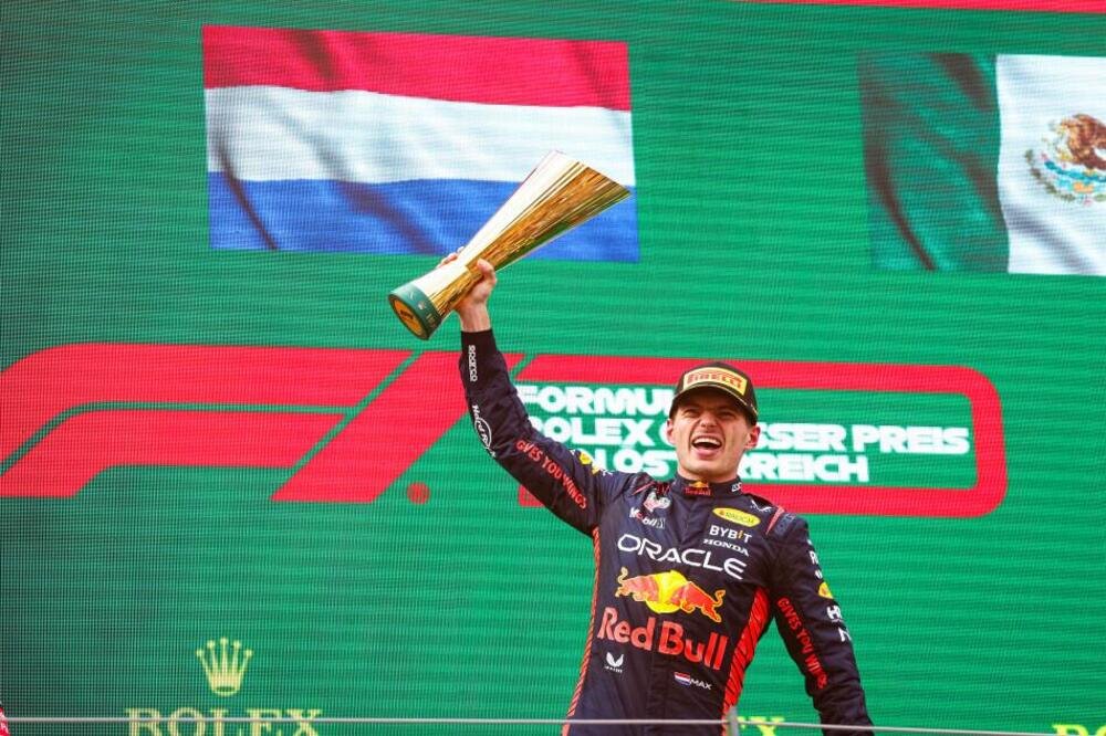 Max Verstappen trionfa in Austria