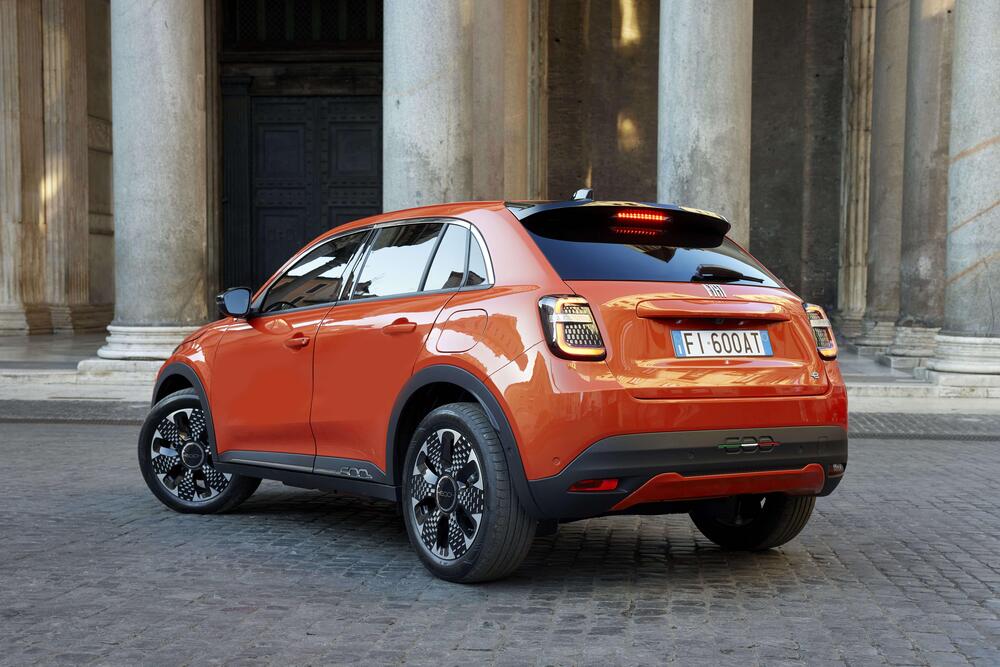 Fiat 600 Ora Ufficiale Sar 100 Elettrica E Ibrida VIDEO 