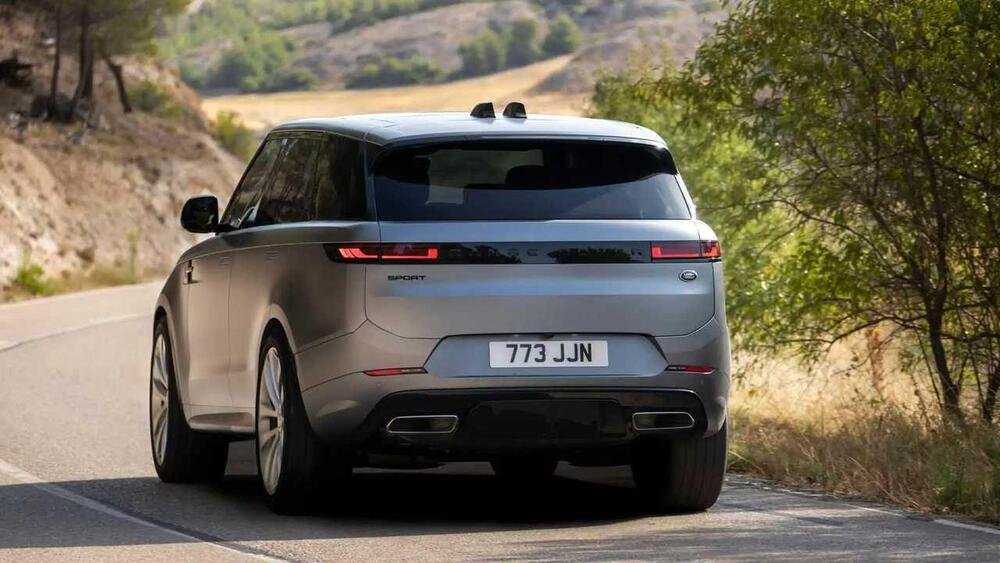 Il posteriore della nuova Range Rover Sport 2023