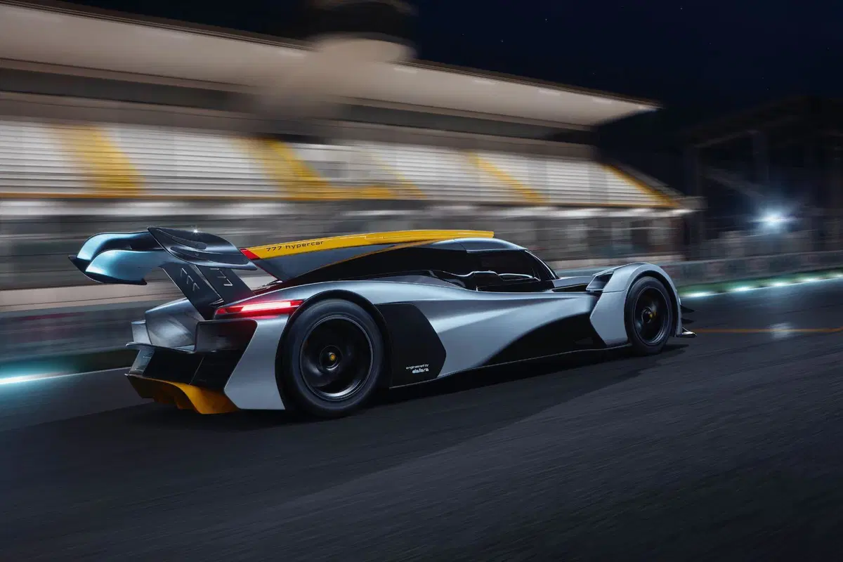 777 Hypercar, nella Lounge 777 Motors a Monza arriva la versione definitiva (2)