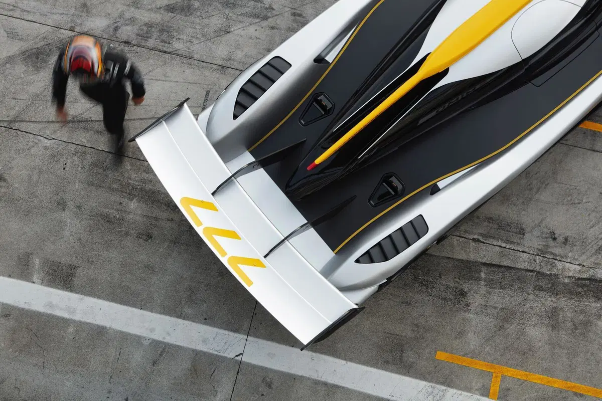 777 Hypercar, nella Lounge 777 Motors a Monza arriva la versione definitiva (7)
