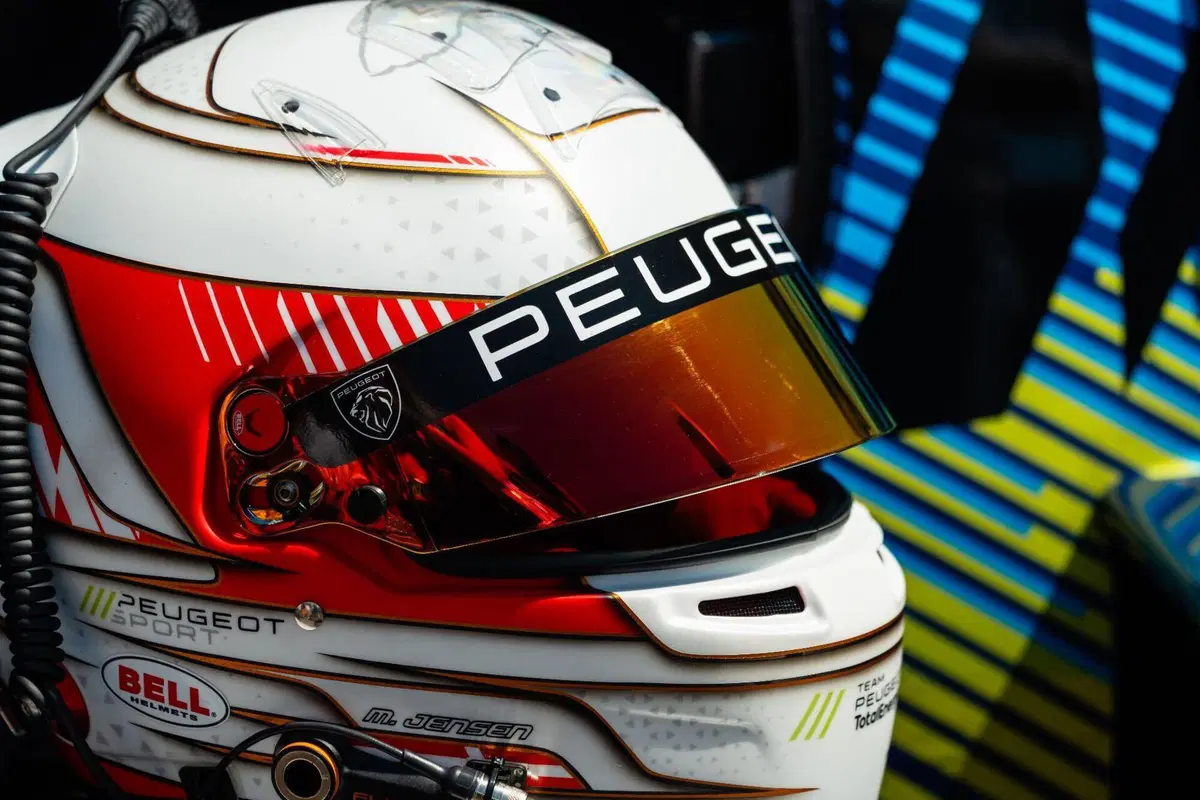 WEC: nella 6 Ore di Monza arriva il primo podio per la Peugeot 9X8 (7)