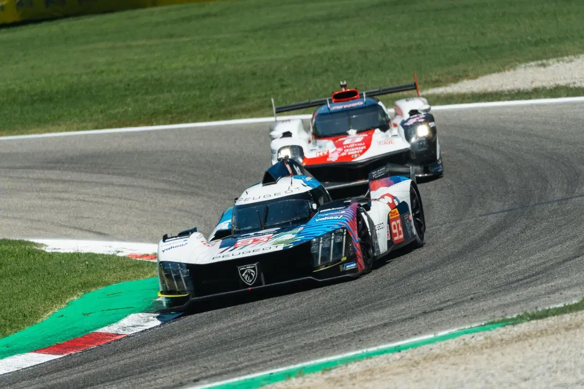 WEC: nella 6 Ore di Monza arriva il primo podio per la Peugeot 9X8 (3)