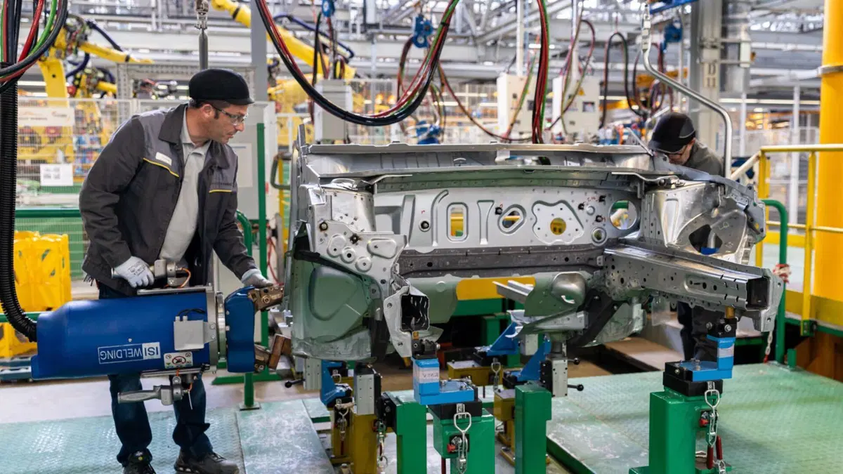 Renault R5: la produzione della nuova elettrica è iniziata  (2)