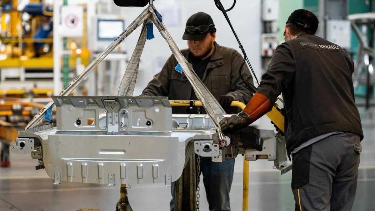 Renault R5: la produzione della nuova elettrica è iniziata  (7)