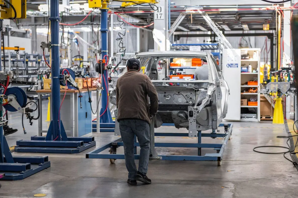 Renault R5: la produzione della nuova elettrica è iniziata  (12)