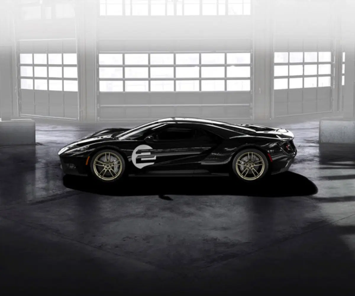 Ford GT '66 Heritage Edition: si celebra la prima vittoria a Le Mans 1966 (11)