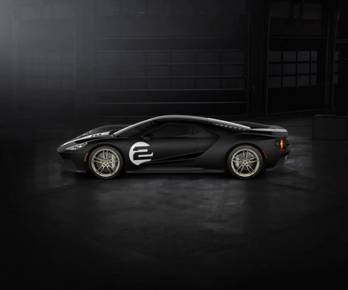 Ford GT '66 Heritage Edition: si celebra la prima vittoria a Le Mans 1966 (12)