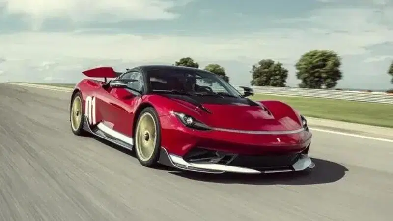 Pininfarina Battista "Nino Farina" debutta a Goodwood