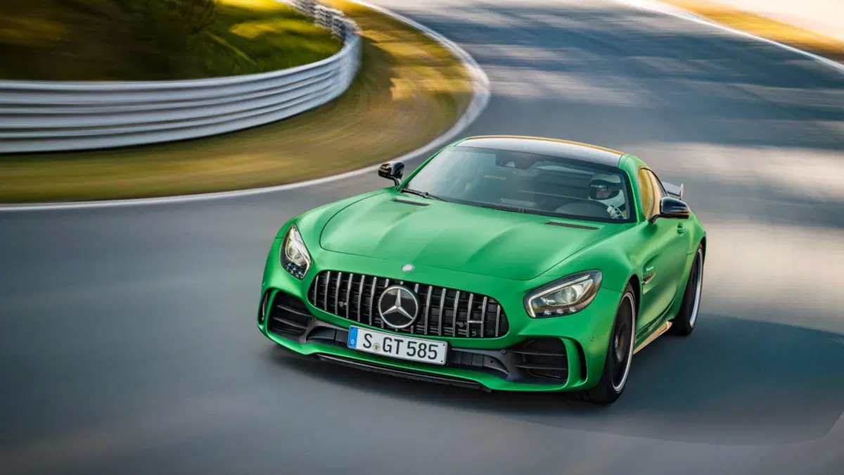Mercedes AMG GT R, la GT da 585 CV (3)