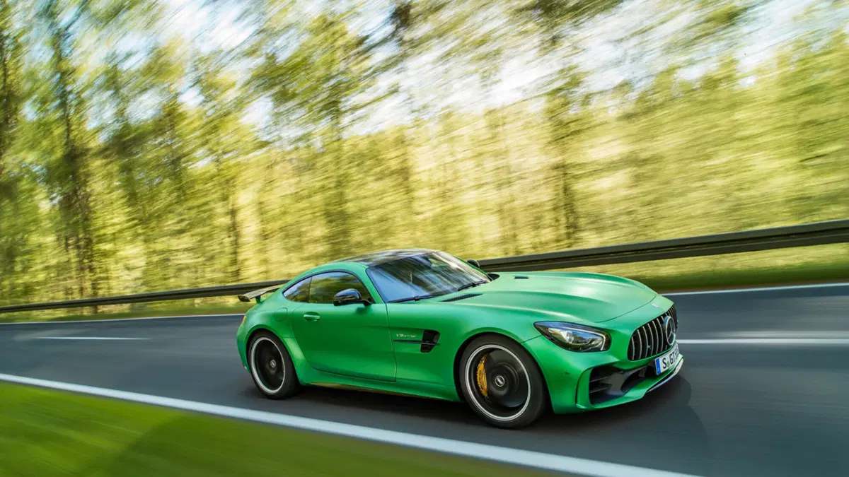 Mercedes AMG GT R, la GT da 585 CV (5)