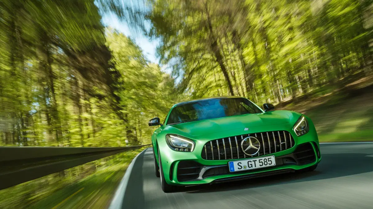 Mercedes AMG GT R, la GT da 585 CV (7)