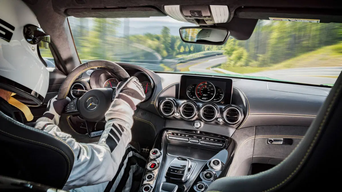 Mercedes AMG GT R, la GT da 585 CV (13)