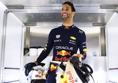 F1. Ricciardo in pista con la Red Bull per i test Pirelli. Che sia il preludio di un ritorno?