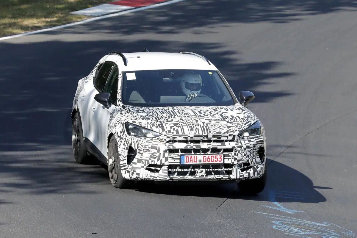 Cupra Formentor: il nuovo facelift arriva nel 2024 [Foto Spia] (7)