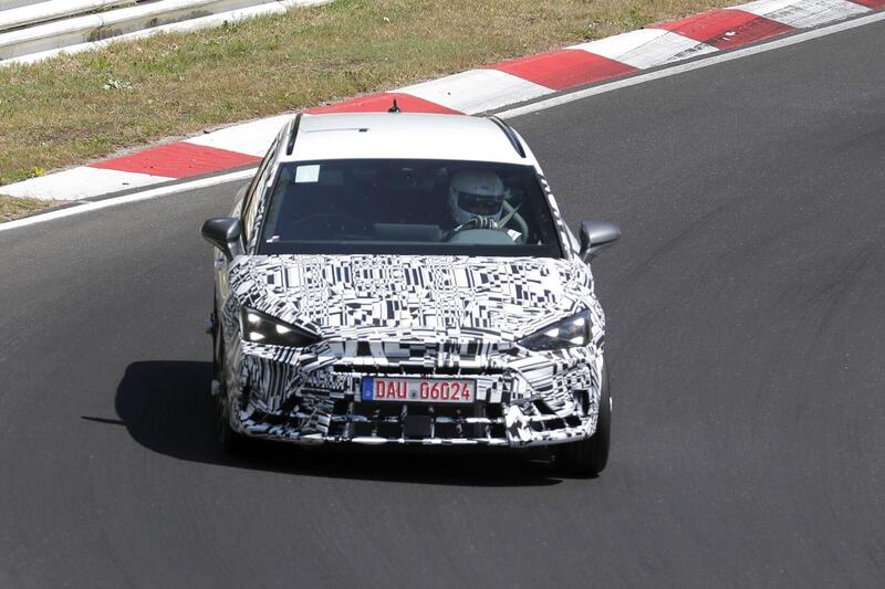 Cupra Leon: ecco il nuovo facelift, arriva nel 2024 [Foto Spia]