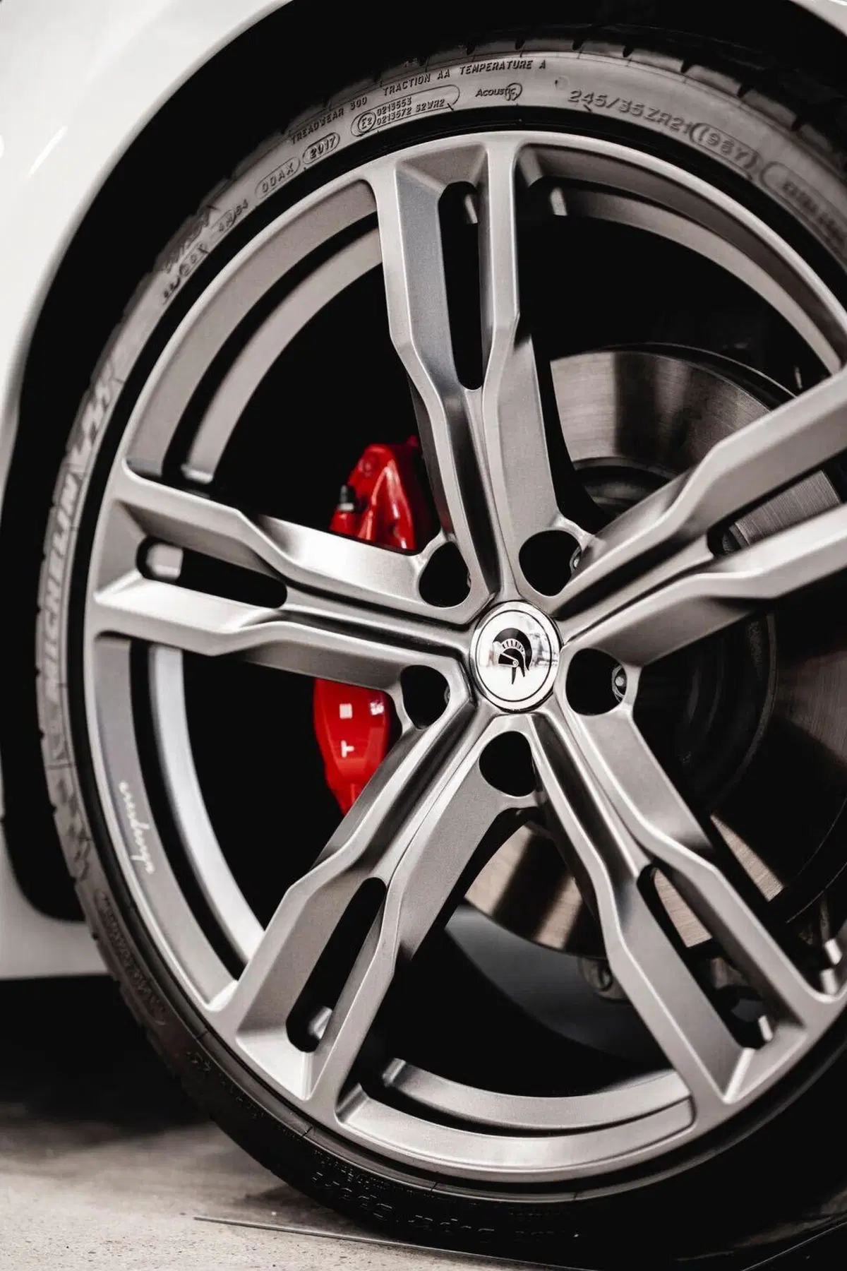 Tesla Model S diventa cabriolet a Modena  (8)