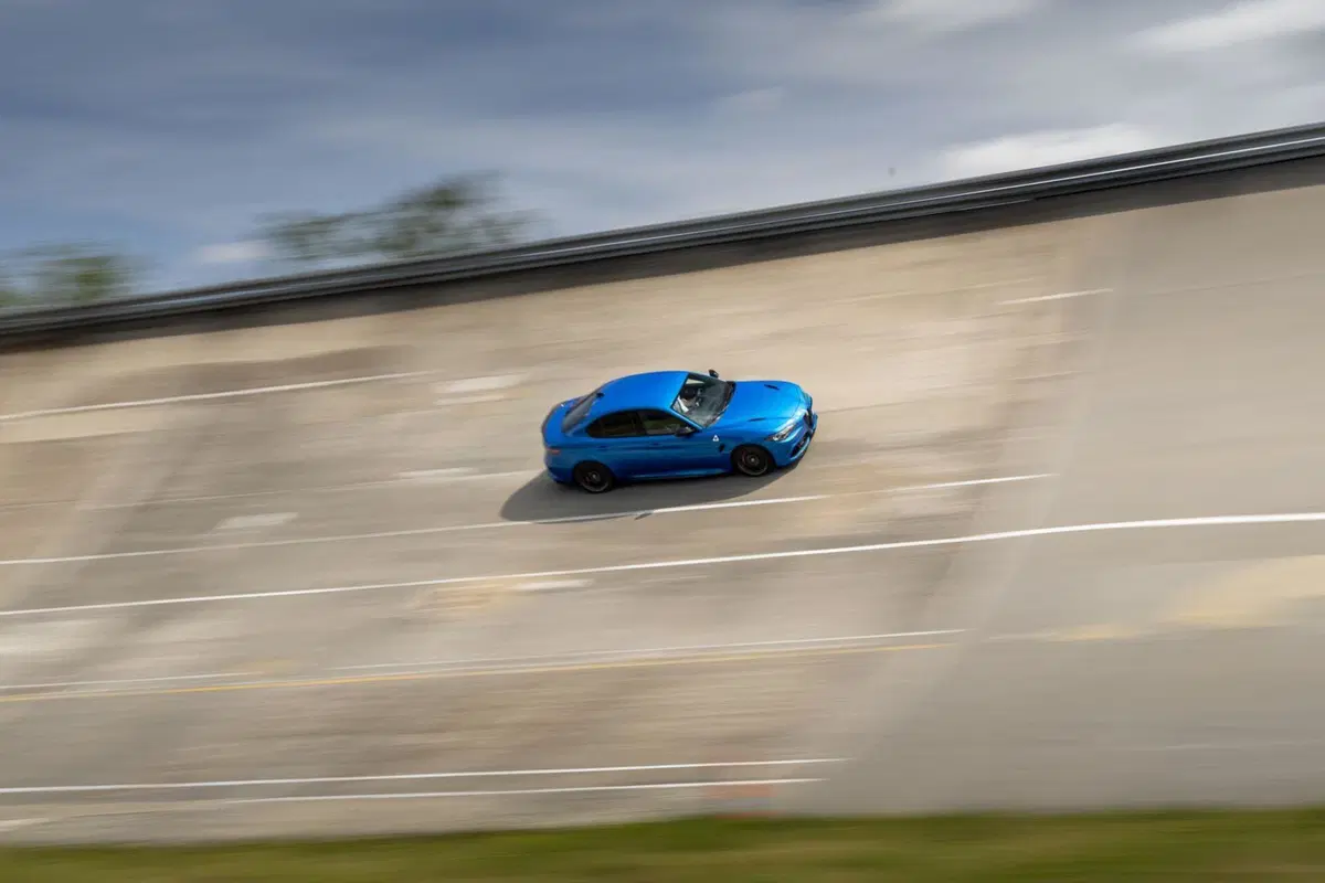 Alfa Romeo Giulia Quadrifoglio 2023 (6)