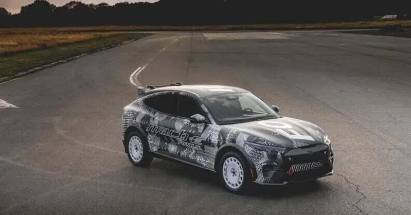Ford Mustang Mach-E Rally, elettrica per l'off road