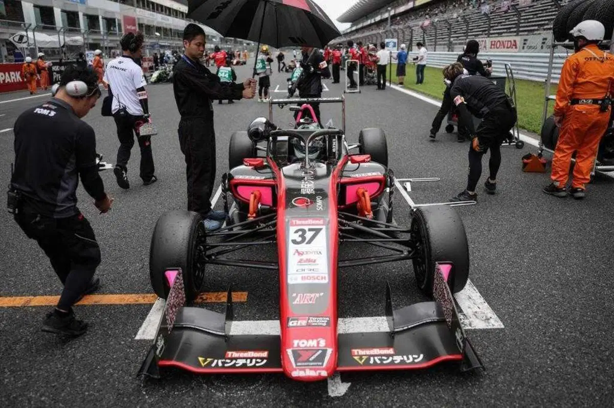 Superformula Light. Enzo Trulli: Bis al Fuji in gara 3 dalla pole alla vittoria e giro veloce (10)